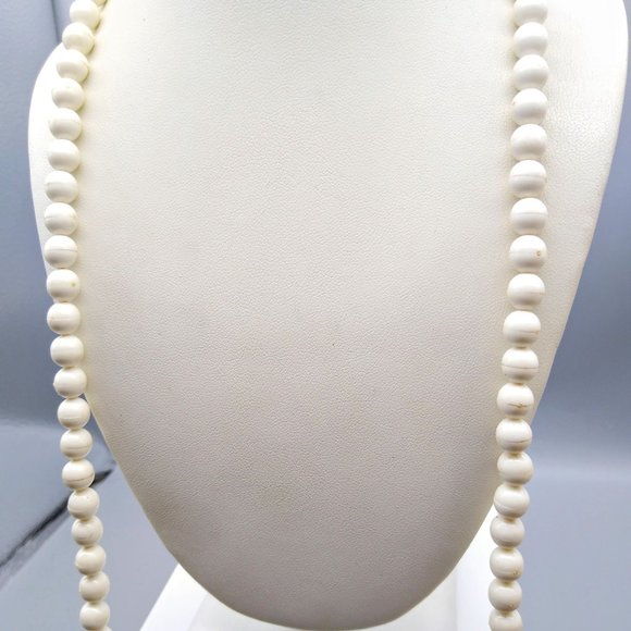 Vintage Super Long Strand of White Beads, Flapper Style Jewelry Wardrobe Basic - Picture 5 of 5